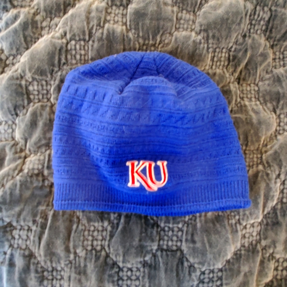 🍇3/$10 Kansas Jayhawks beanie